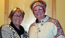 Margreet og Ada i norske kofter- mai 2006
